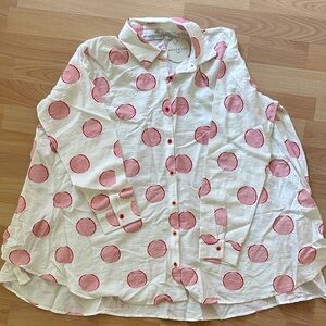 NEW with tags
Patrizia Luca shirt
SIZE: M/L